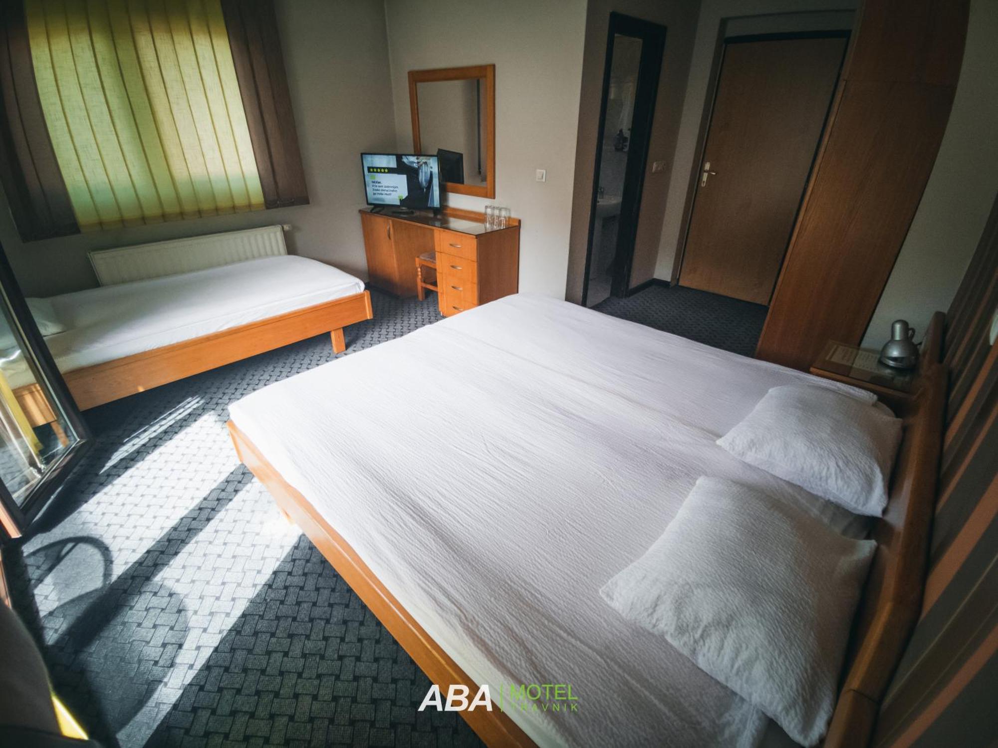 Garni Motel Aba Travnik Luaran gambar