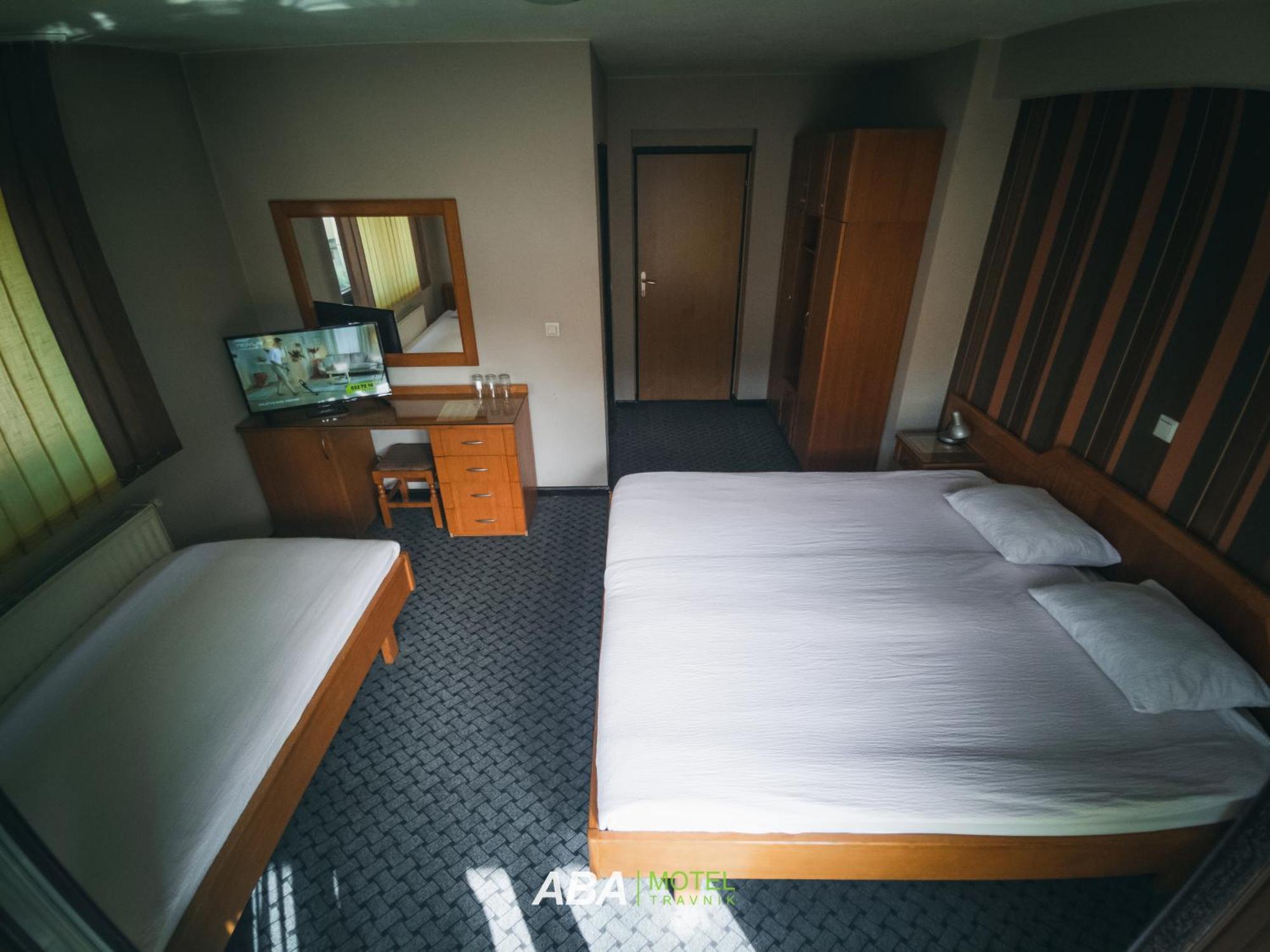 Garni Motel Aba Travnik Luaran gambar