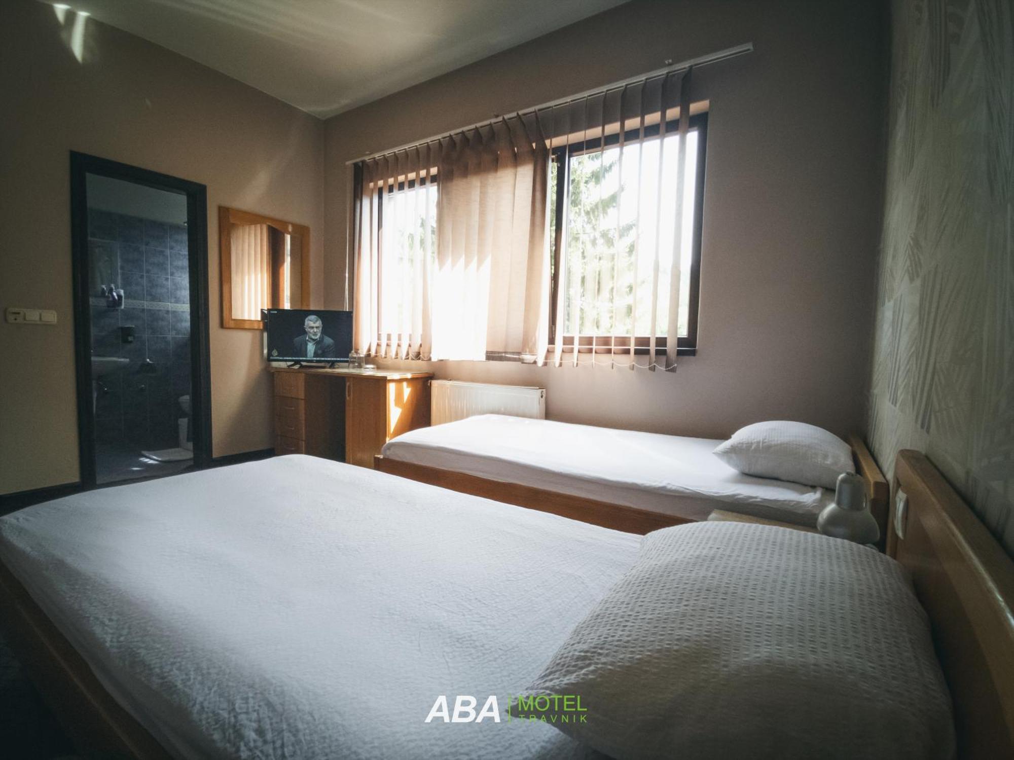 Garni Motel Aba Travnik Luaran gambar