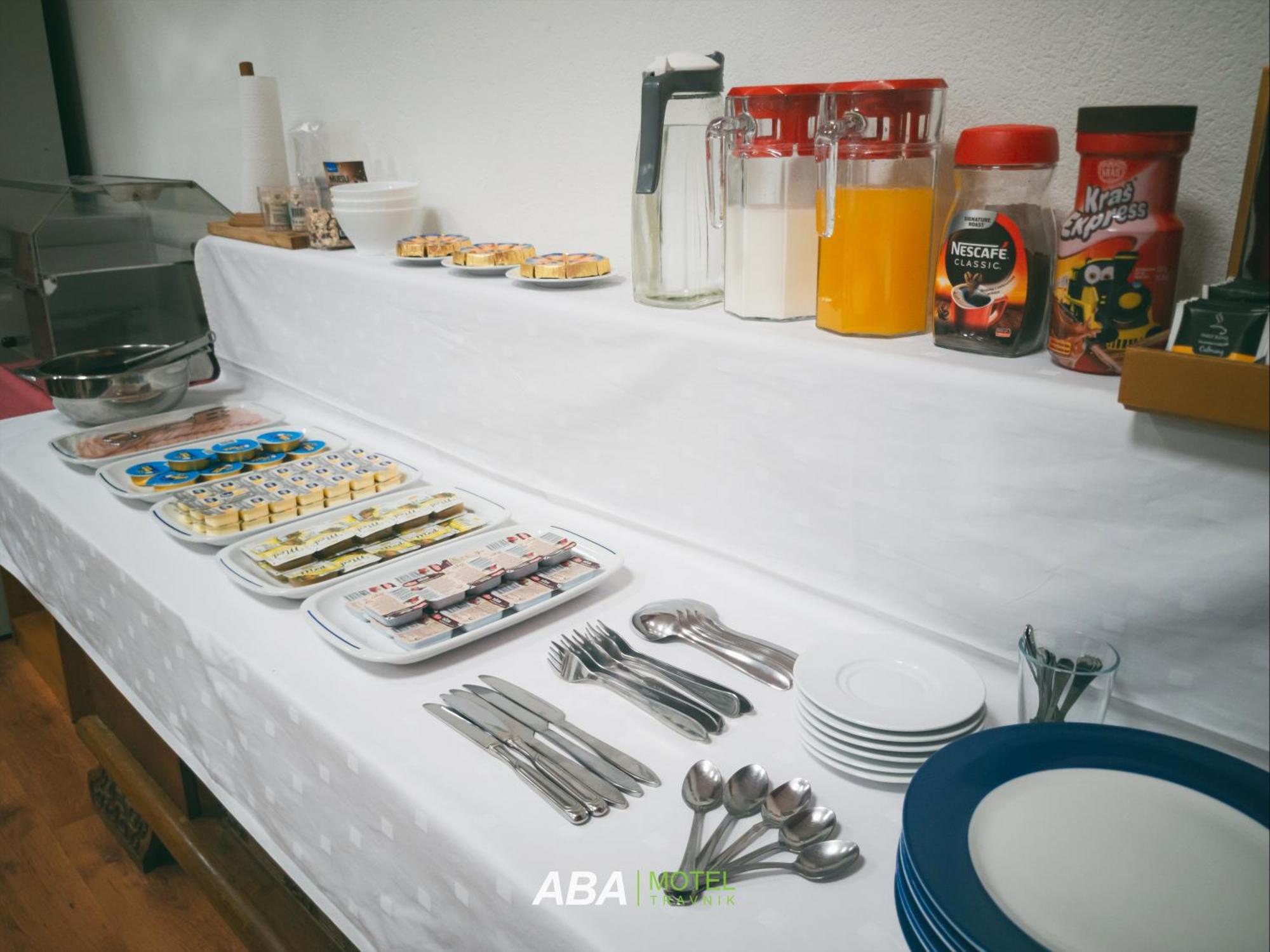 Garni Motel Aba Travnik Luaran gambar