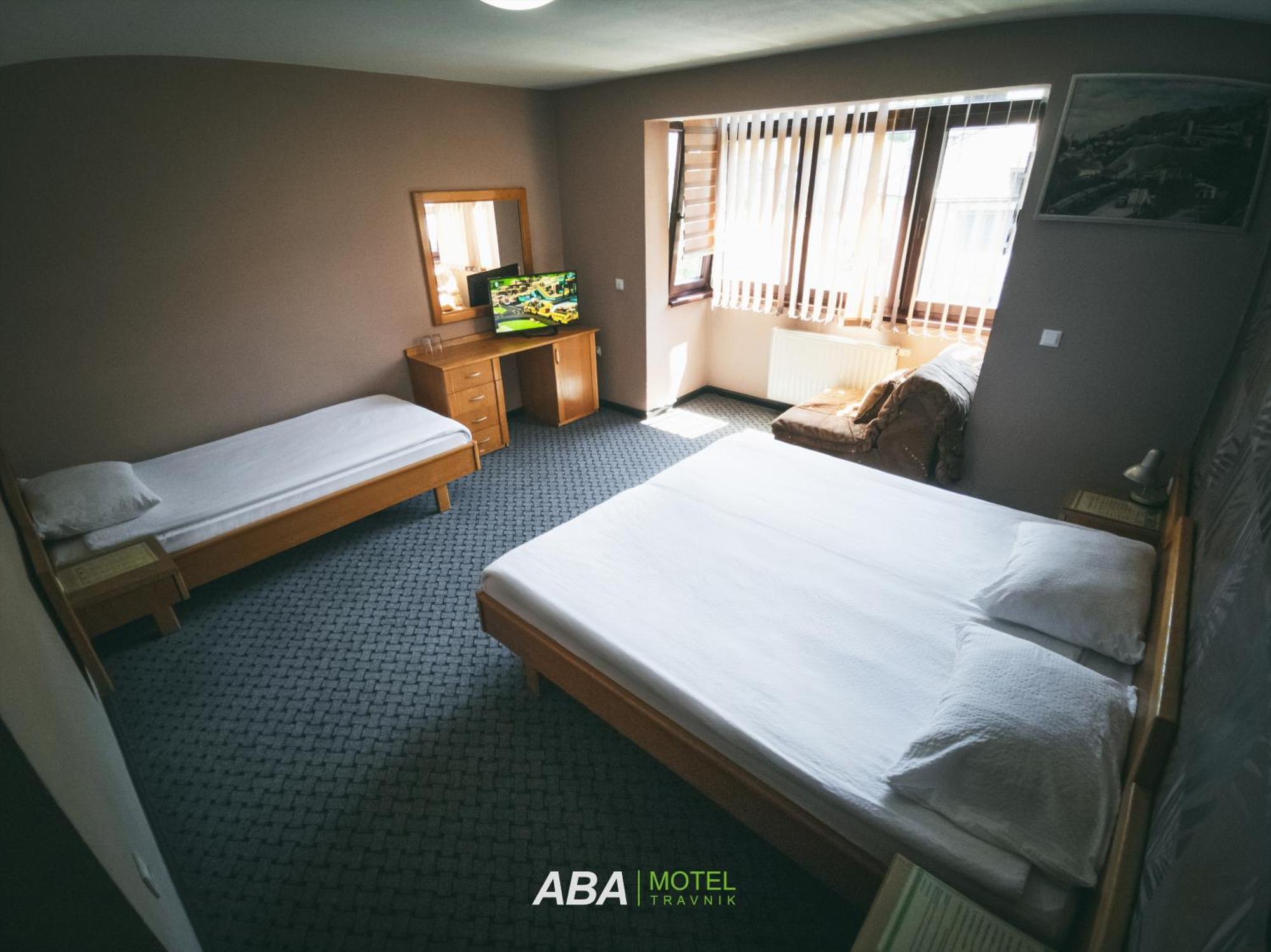 Garni Motel Aba Travnik Luaran gambar