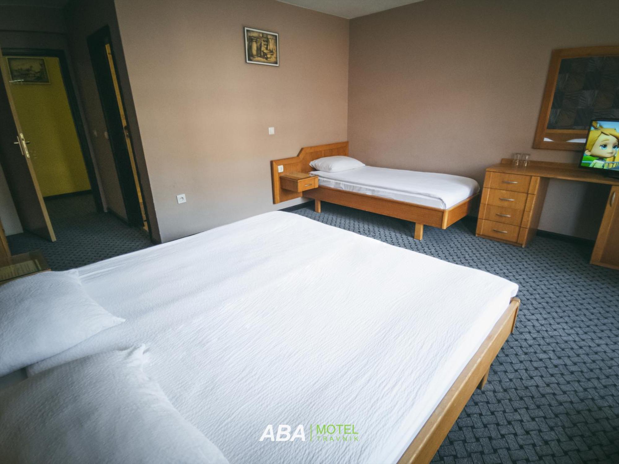 Garni Motel Aba Travnik Luaran gambar